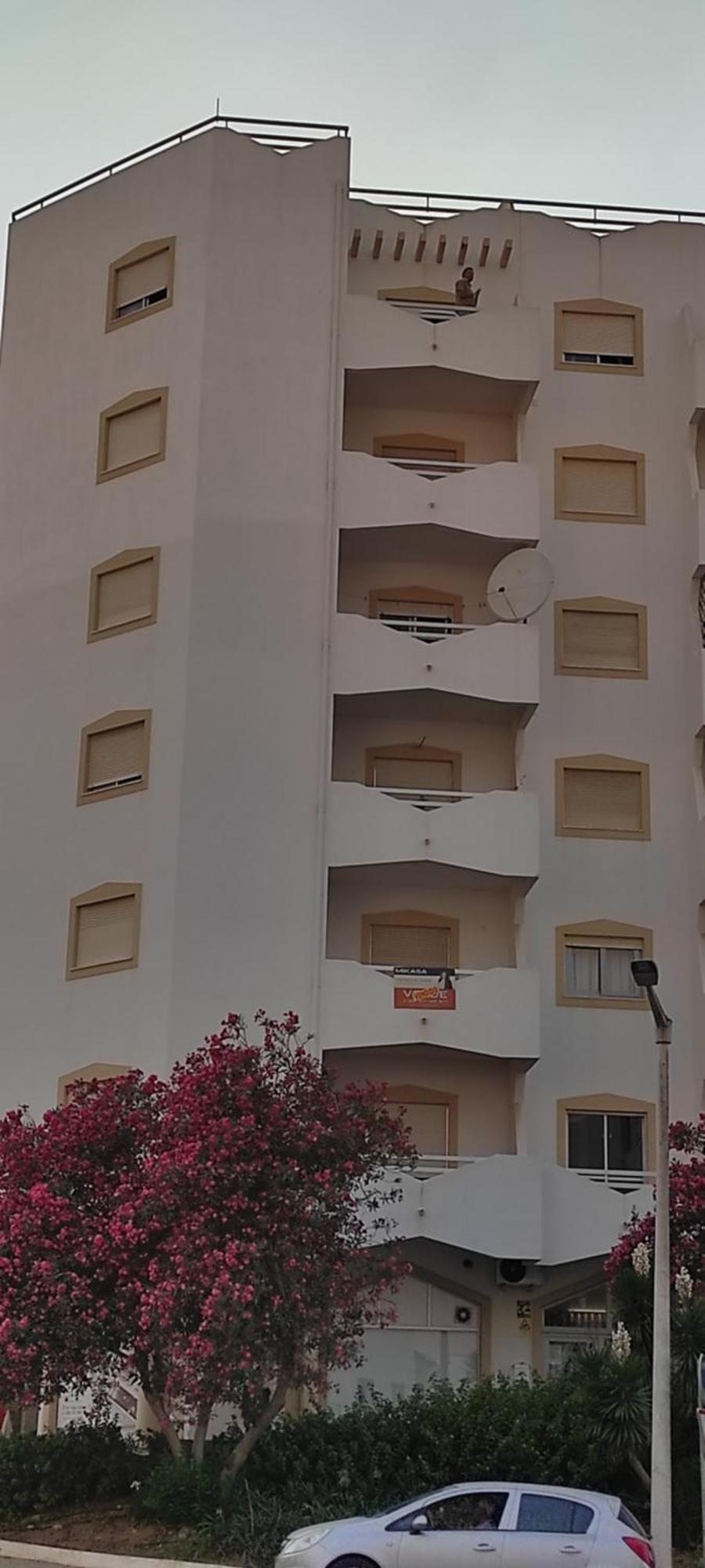 Eastview Apartment *
